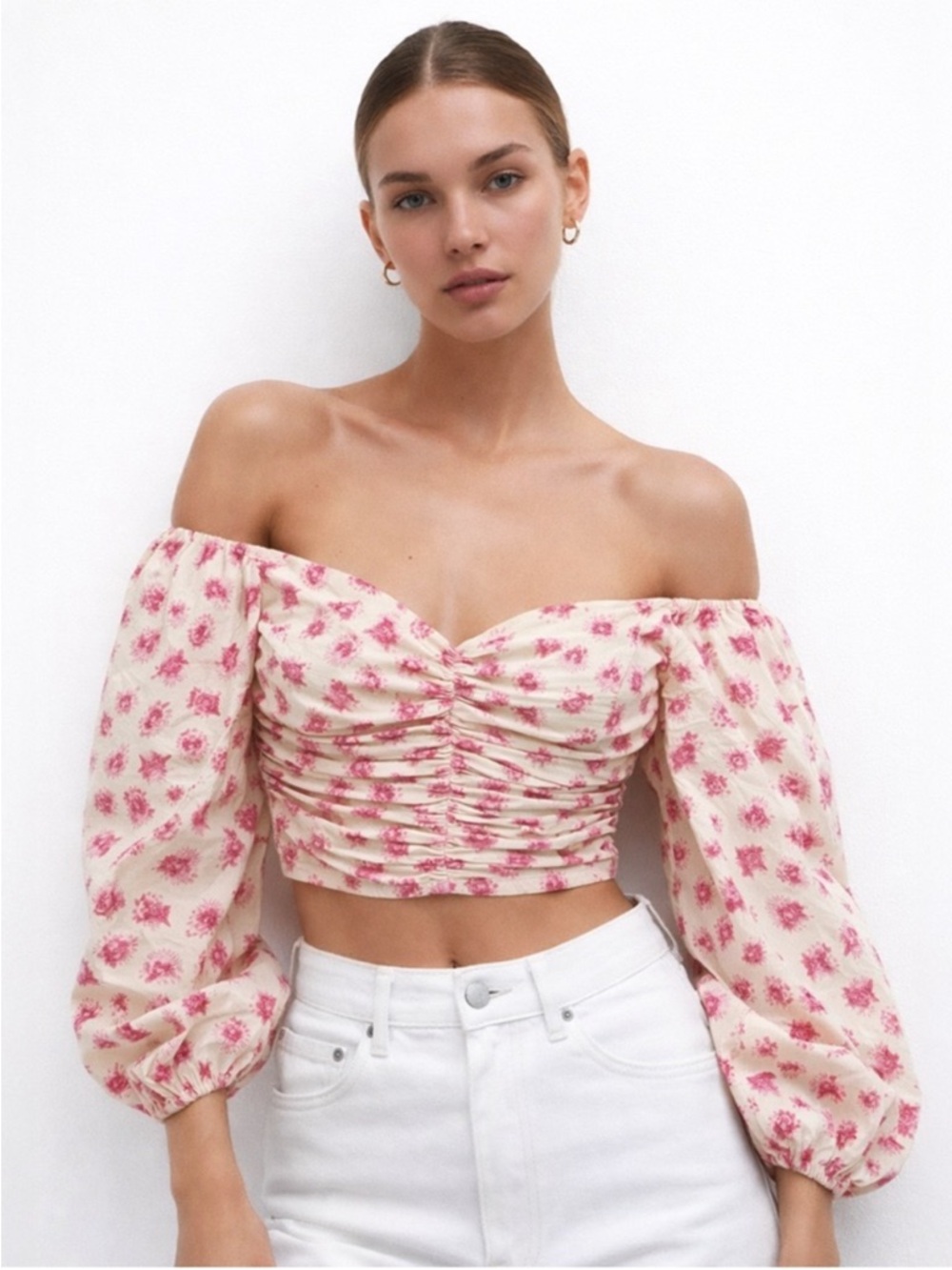 Zara Off-Shoulder Floral Ruched Crop Top - Pink/Cream Floral